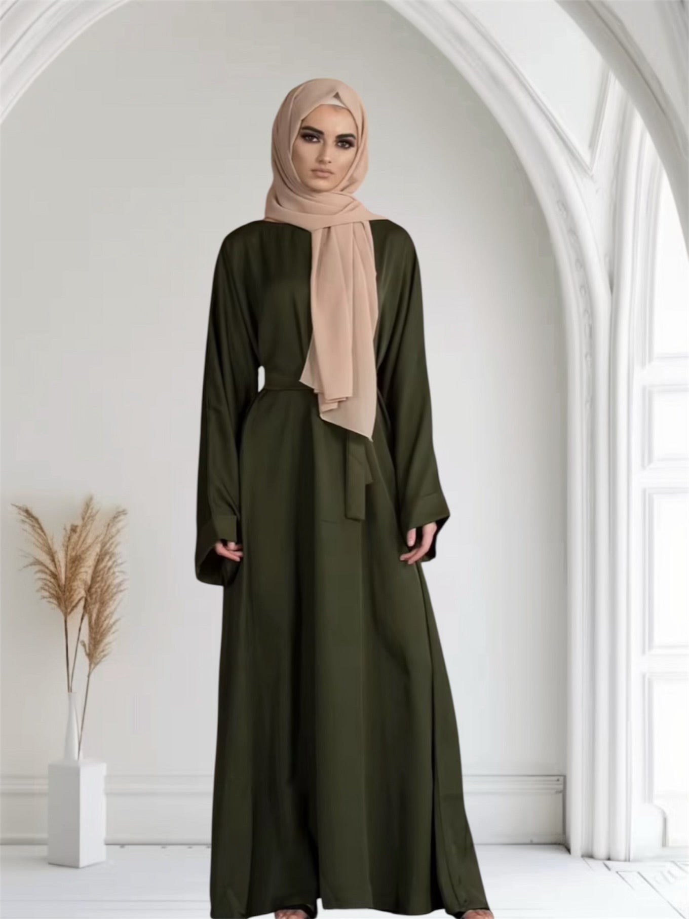 Essential Dubai Abaya | Dark Green