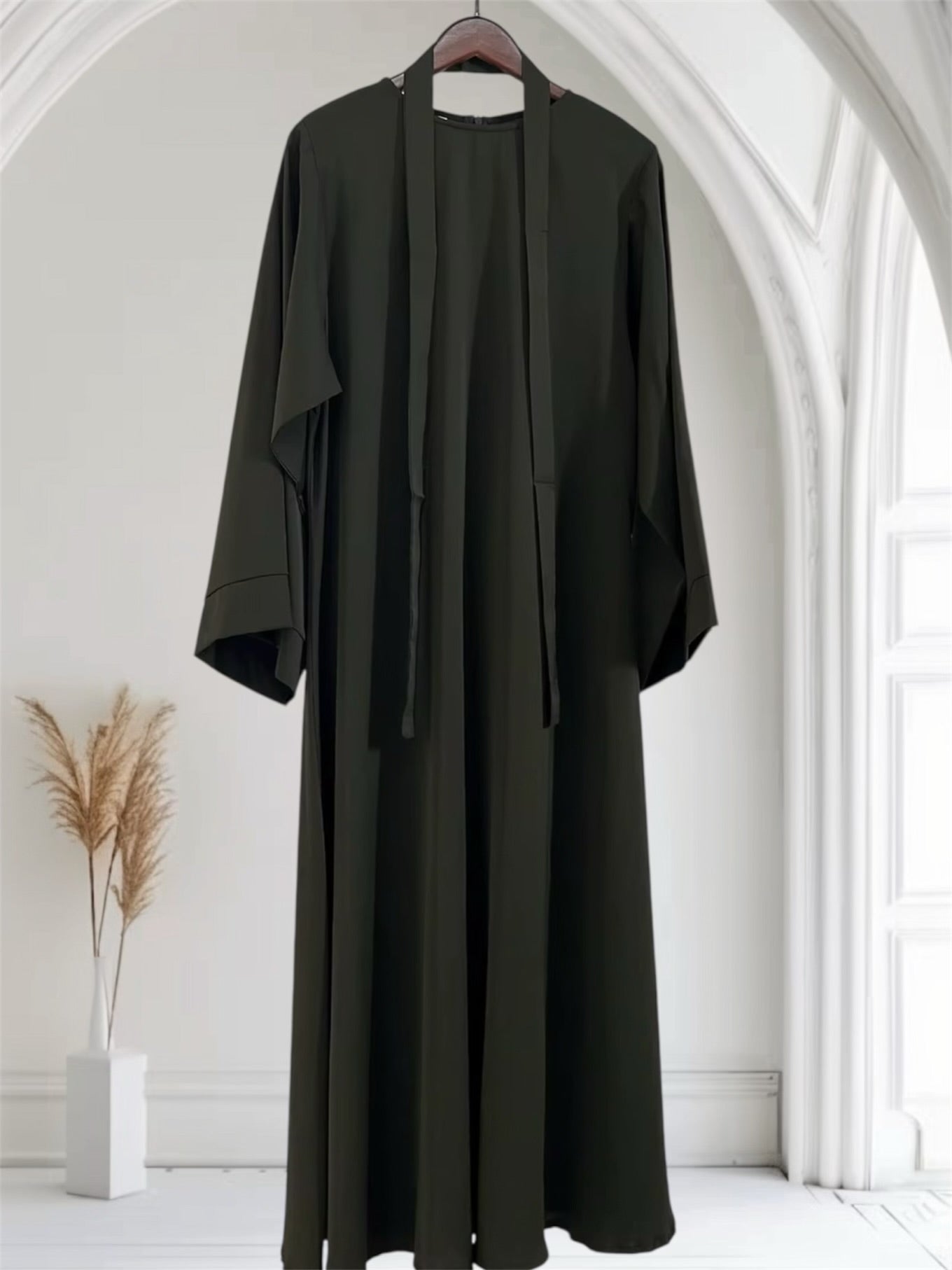 Essential Dubai Abaya | Dark Green