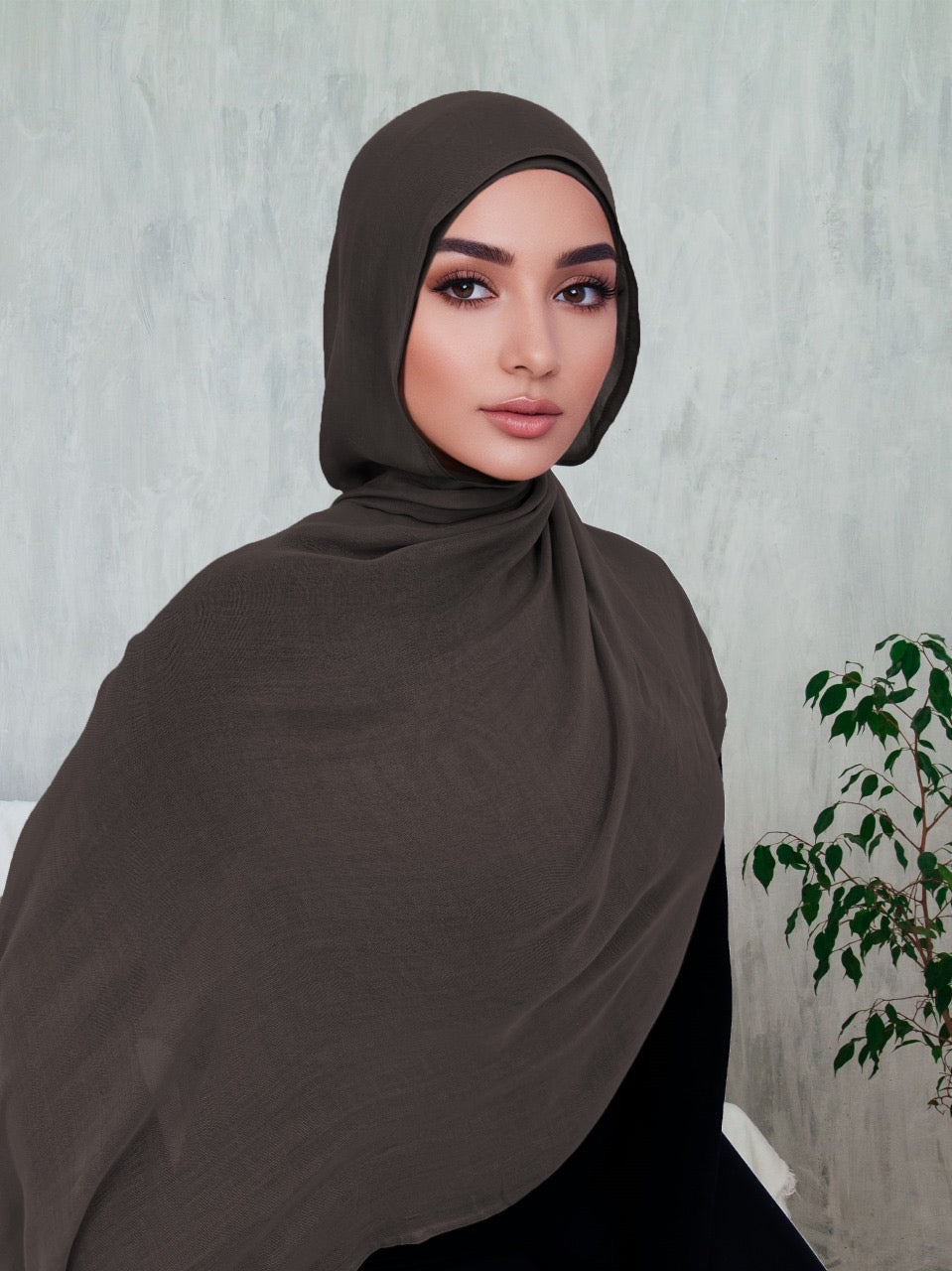 The Perfect Match: What Color Hijab Goes with a Green Dress for the Pe The Perfect Match: What Color Hijab Goes with a Green Dress for the Pe