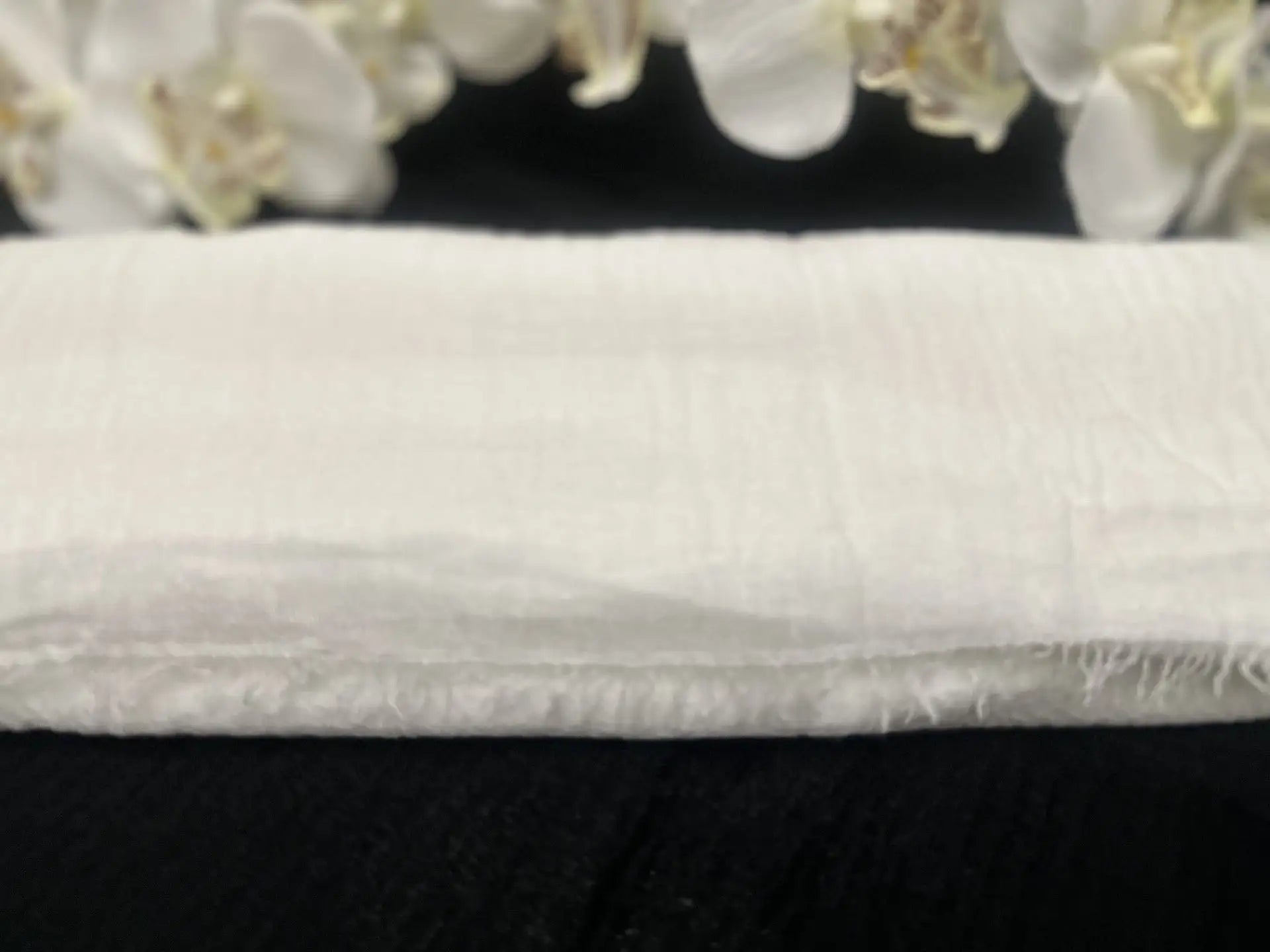 Off White Crepe Cotton Hijab - Ayesha’s Collection