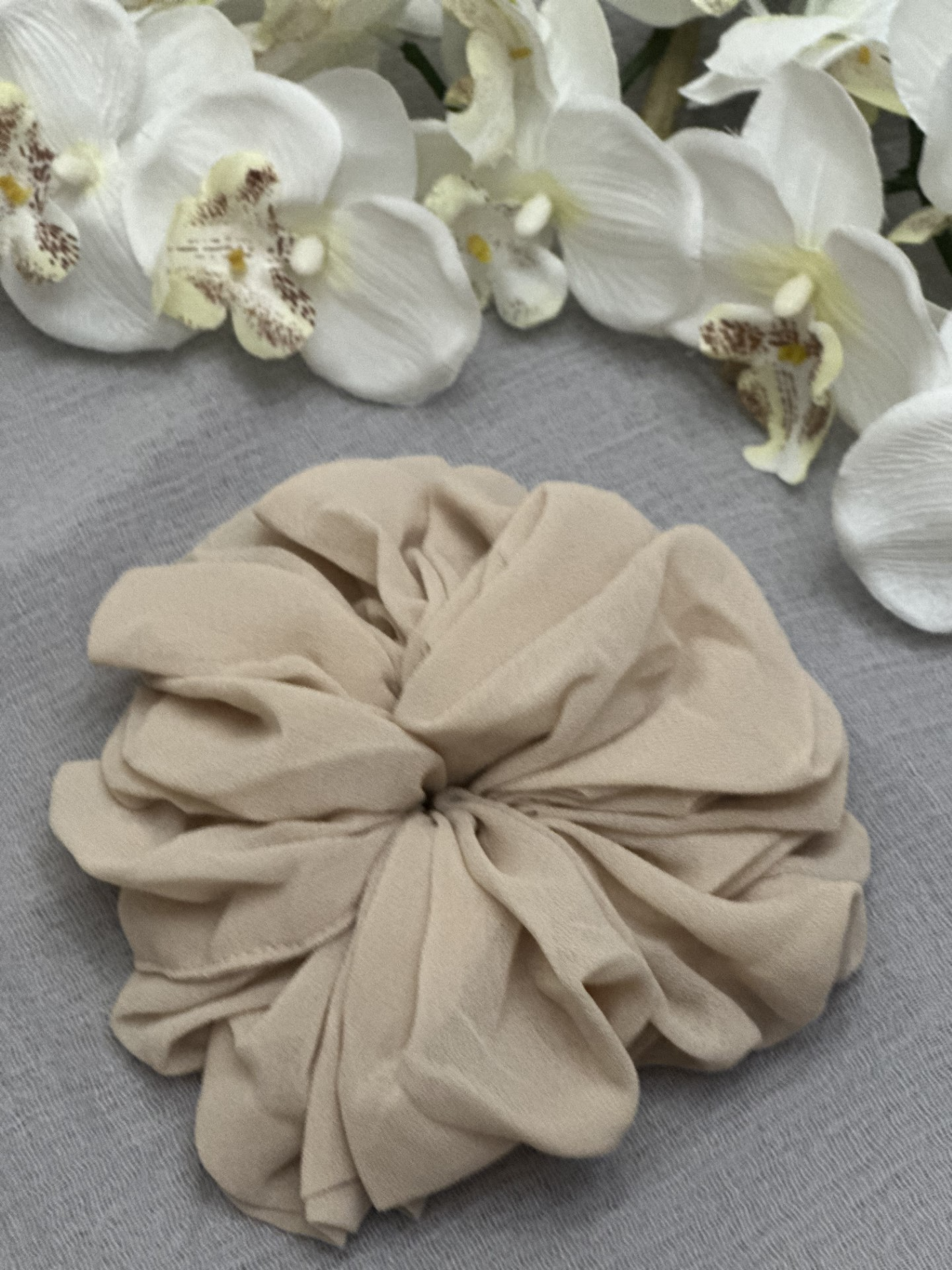 Large Chiffon Scrunchie (Beige)